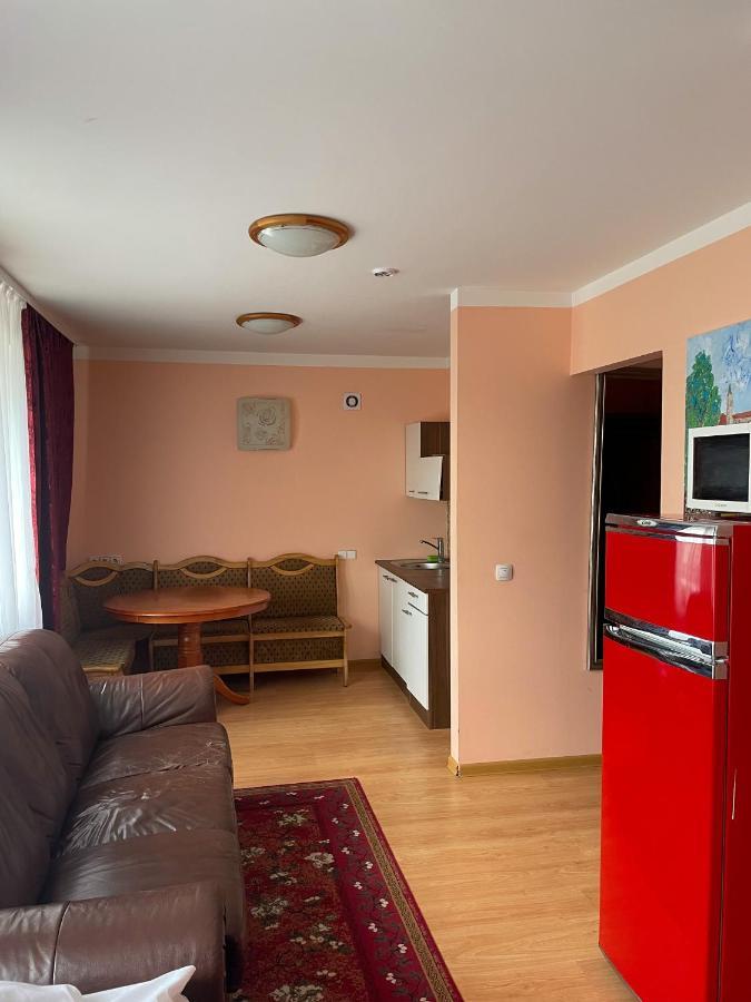 Taurage Hotel Екстериор снимка